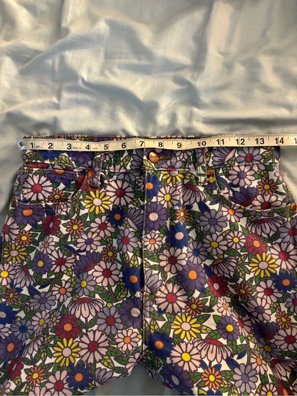 Wrangler Wanderer High Rise Flare Jeans Flower Floral Print Hippie Size 28 - Picture 9 of 11